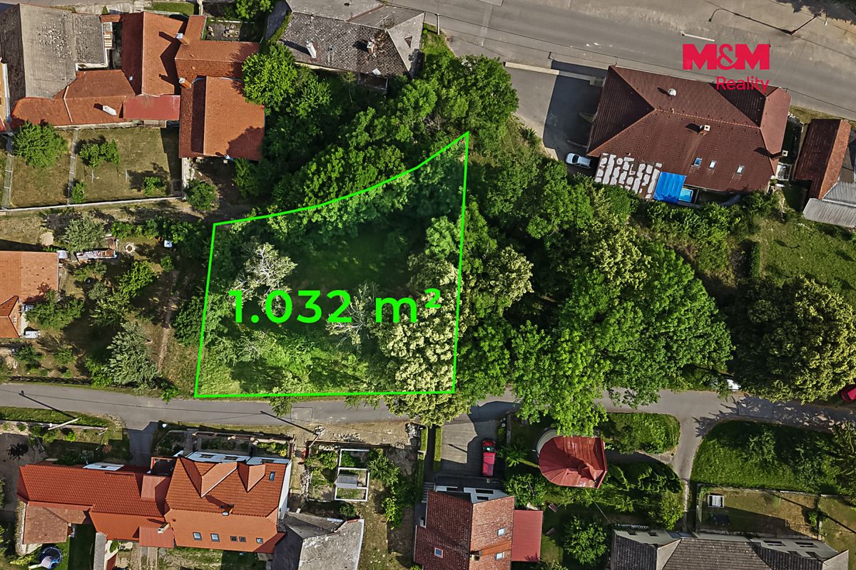Prodej stavebního pozemku 1032 m² – fotografie 2