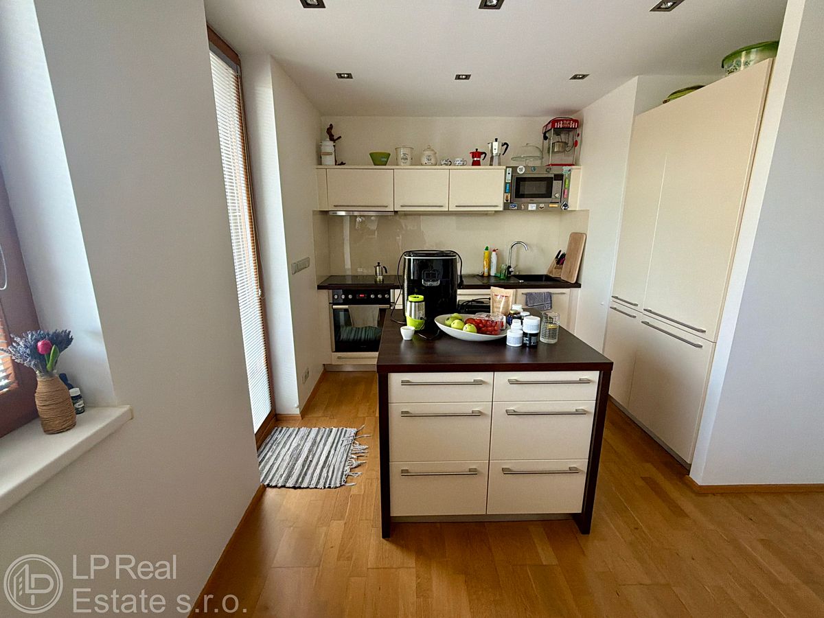 Prodej bytu 3+kk 80 m² – fotografie 3
