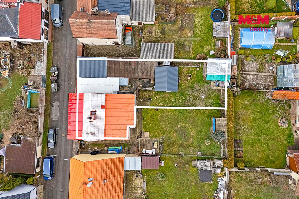 Prodej rodinného domu 170 m², pozemek 300 m² – fotografie 2