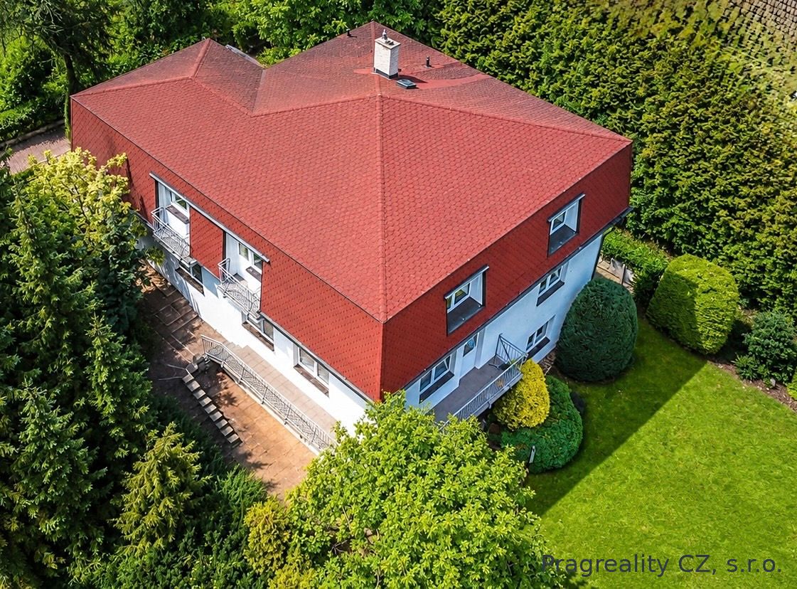 Prodej vily 328 m², pozemek 1000 m² – fotografie 3