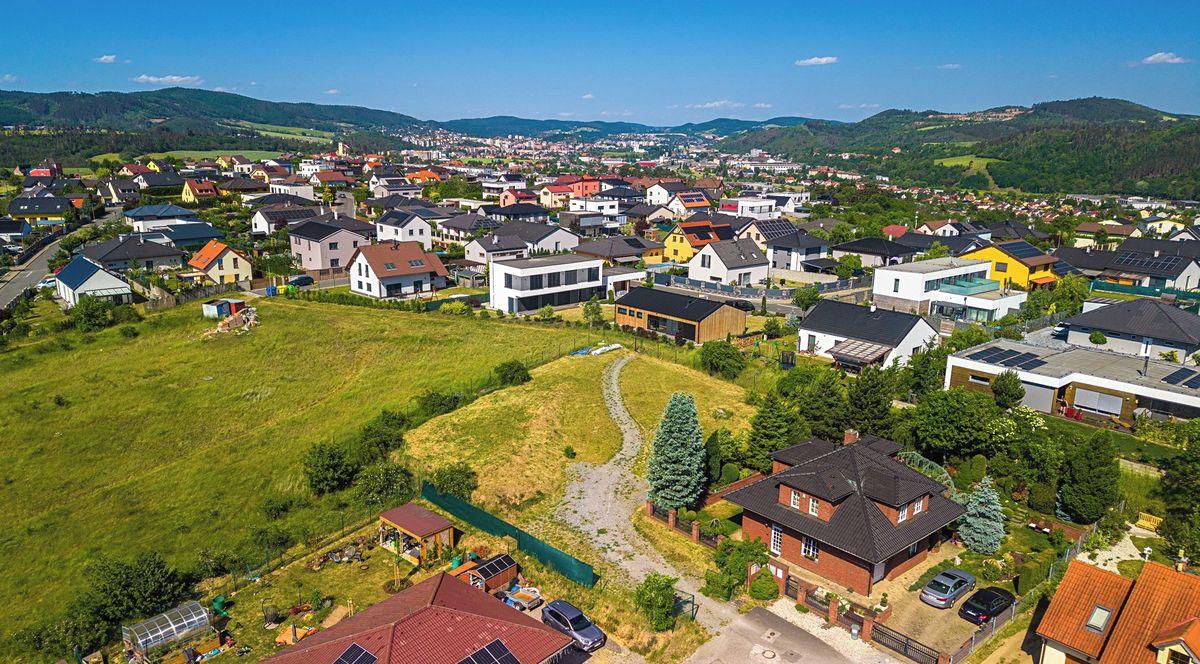 Prodej stavebního pozemku 1241 m² – fotografie 3