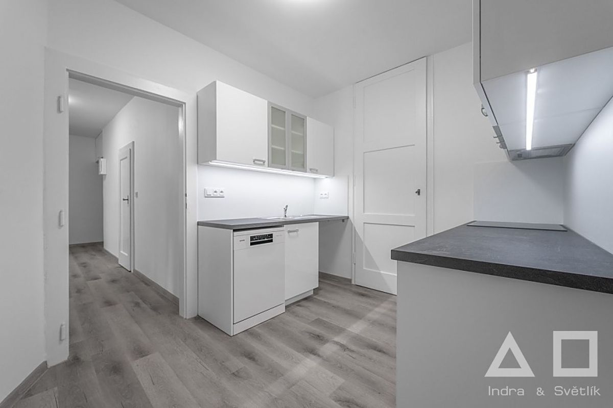 Pronájem bytu 2+1 63 m² – fotografie 2