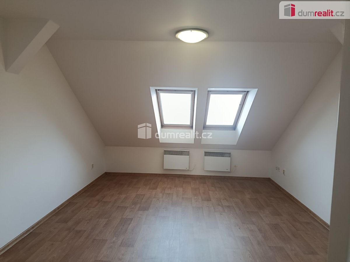 Pronájem bytu 1+kk 23 m²