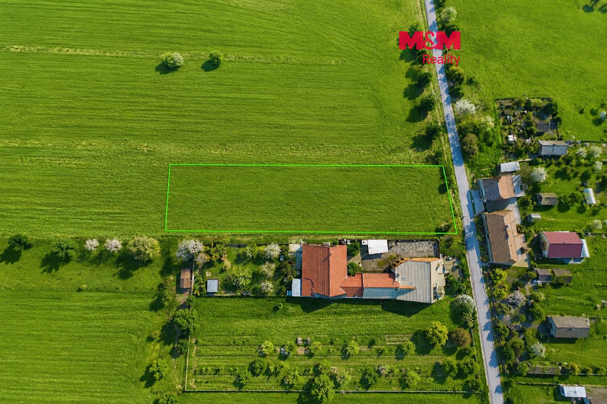 Prodej stavebního pozemku 2025 m²