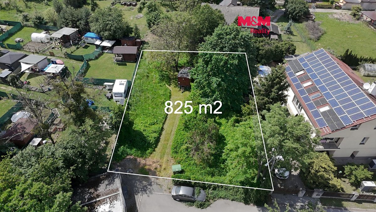 Prodej stavebního pozemku 825 m²