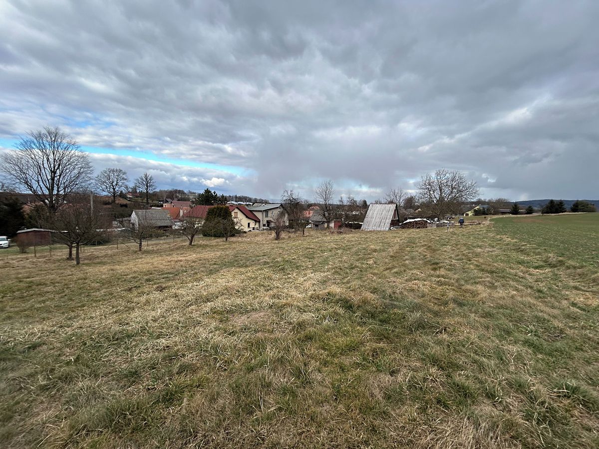 Prodej stavebního pozemku 1687 m² – fotografie 3