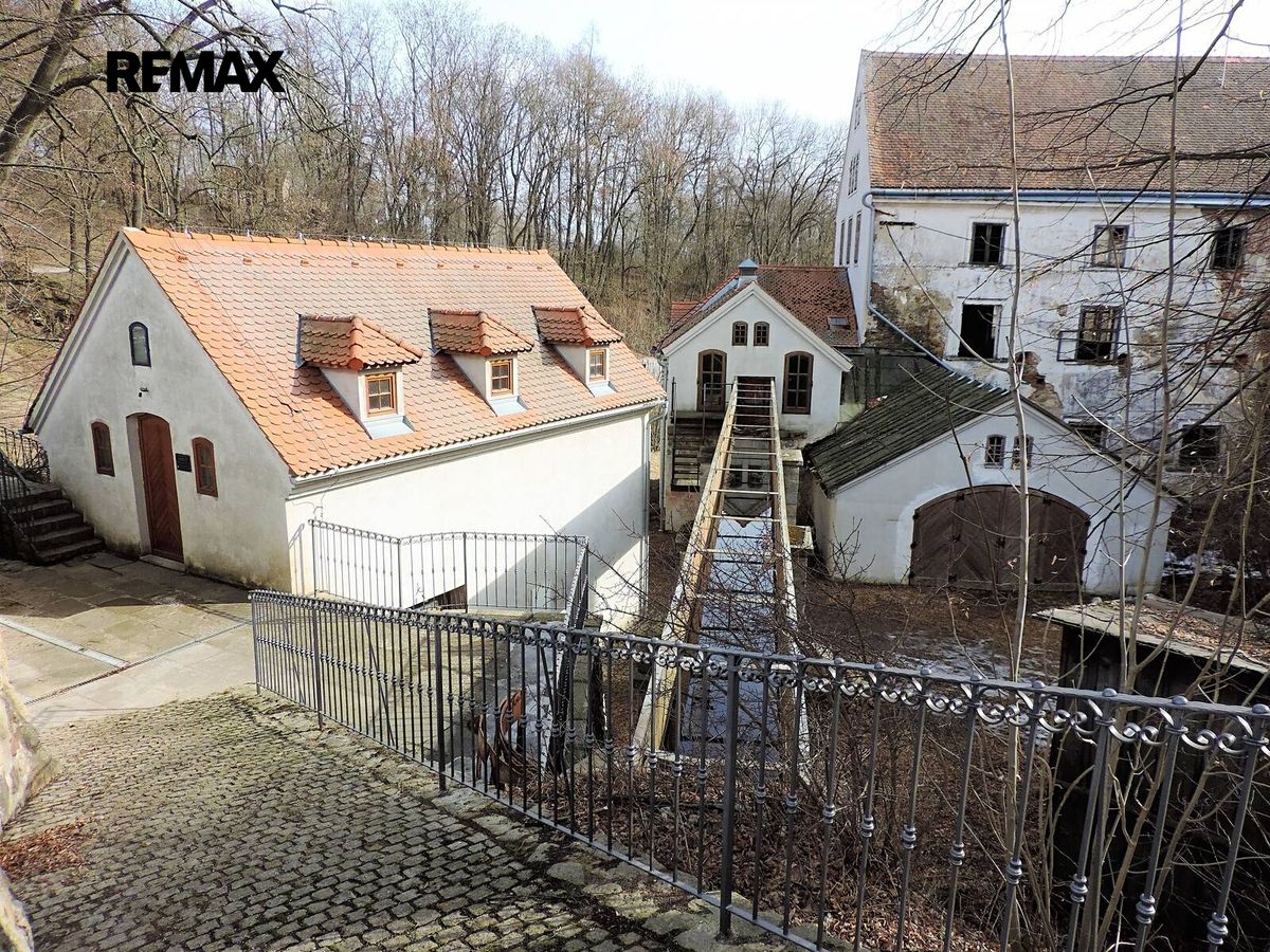 Prodej památky 5000 m², pozemek 7969 m² – fotografie 3