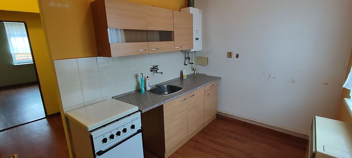 Pronájem bytu 1+1 38 m² – fotografie 3