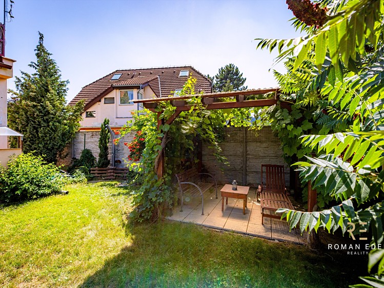 Prodej domu, 306 m² (2 z 85)