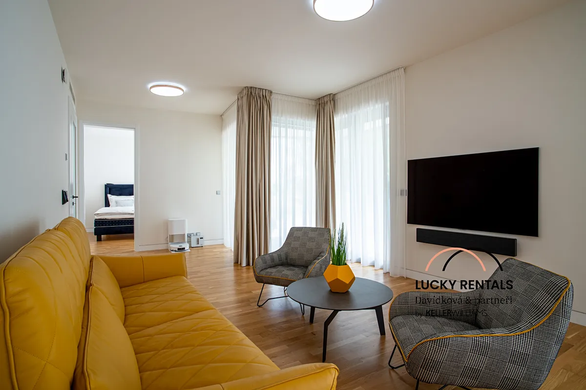 Pronájem bytu 2+kk 82 m²