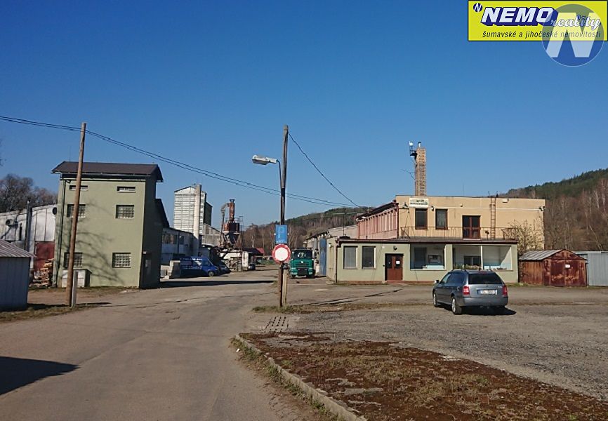 Prodej výrobní haly, prostoru 3000 m²