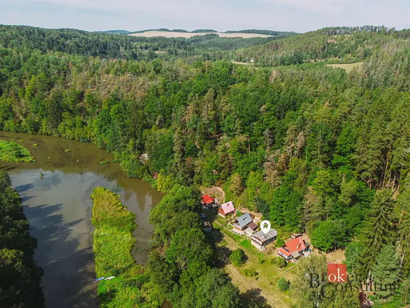 Prodej chaty 56 m², pozemek 165 m², Plasy – náhled fotky 1