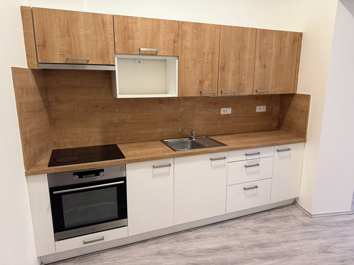 Pronájem bytu 1+1 42 m² – fotografie 2