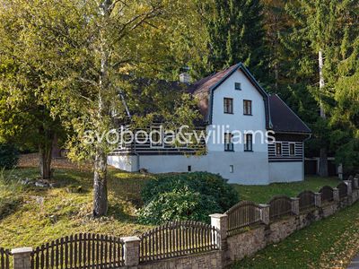 Prodej rodinného domu 238 m², pozemek 6337 m²