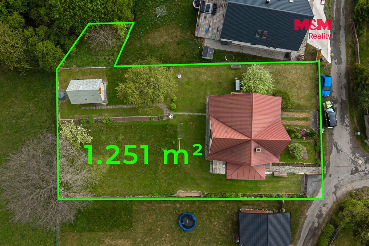 Prodej rodinného domu 173 m², pozemek 1251 m² – fotografie 2