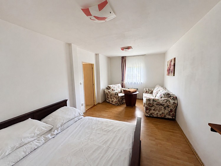 Prodej komerčního prostoru, 450 m² (34 z 45)