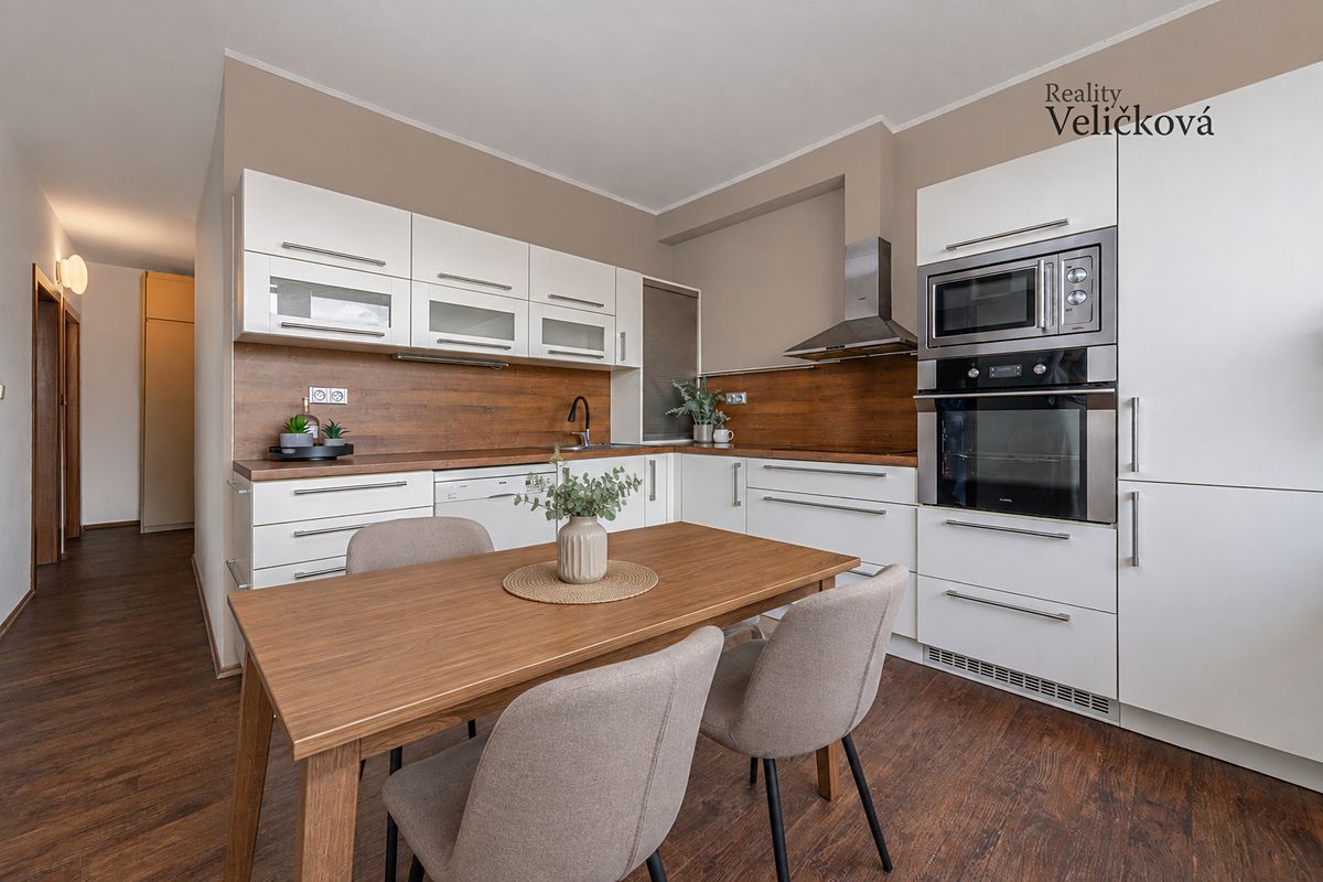 Prodej bytu 2+1 80 m²
