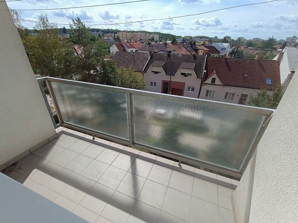 Pronájem bytu 2+1 70 m² – fotografie 2