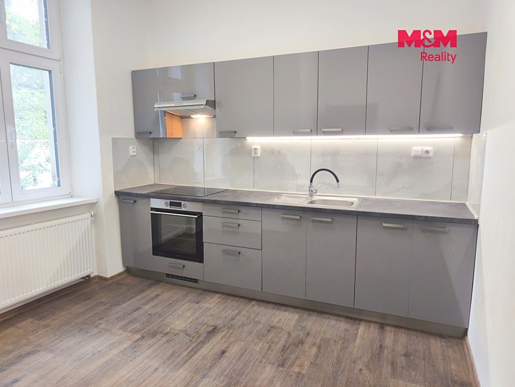 Pronájem komerčního prostoru, 80 m² (5 z 12)