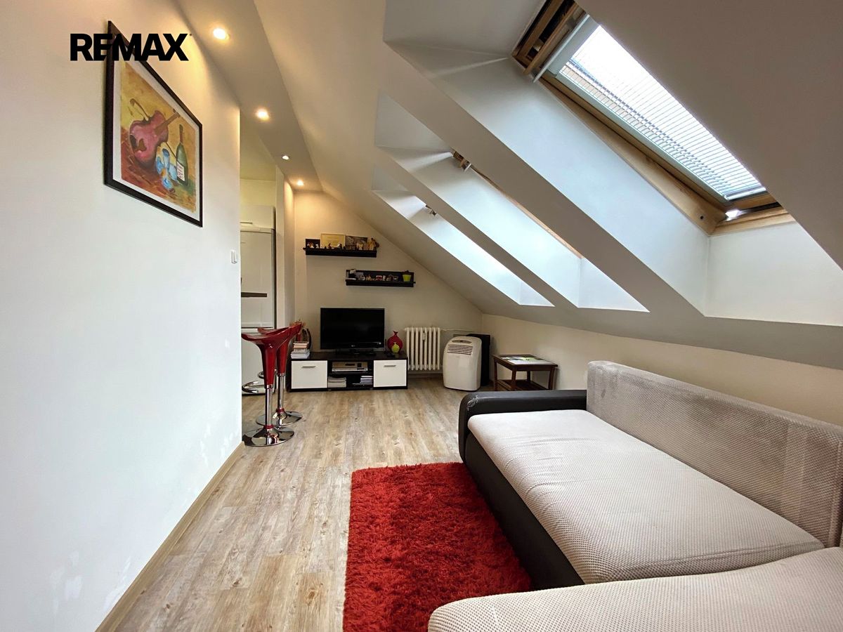 Prodej bytu 1+kk 27 m² – fotografie 3