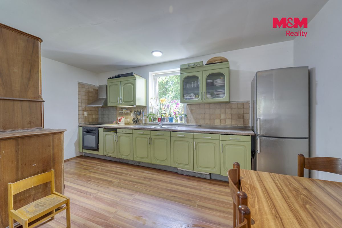 Prodej rodinného domu 151 m², pozemek 228 m² – fotografie 3