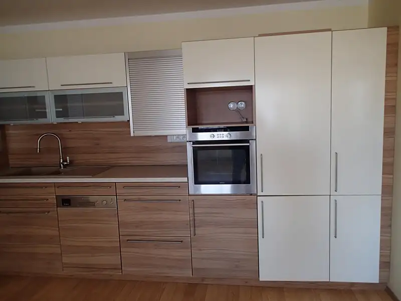 Pronájem bytu 4+kk 100 m², Praha – náhled fotky 2