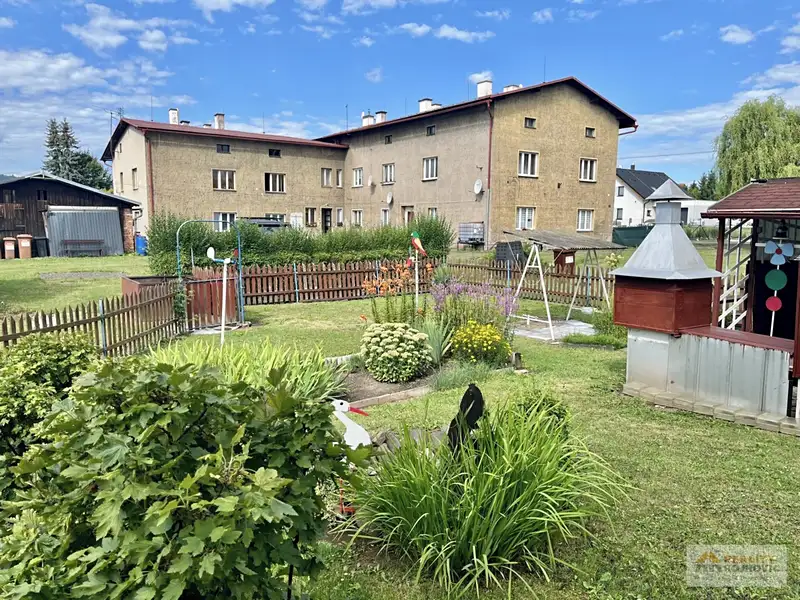 Prodej bytu 2+1 80 m², Broumov – náhled fotky 1