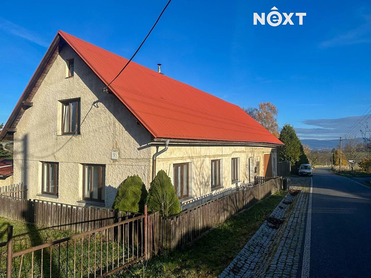 Prodej rodinného domu 300 m², pozemek 10228 m² – fotografie 2
