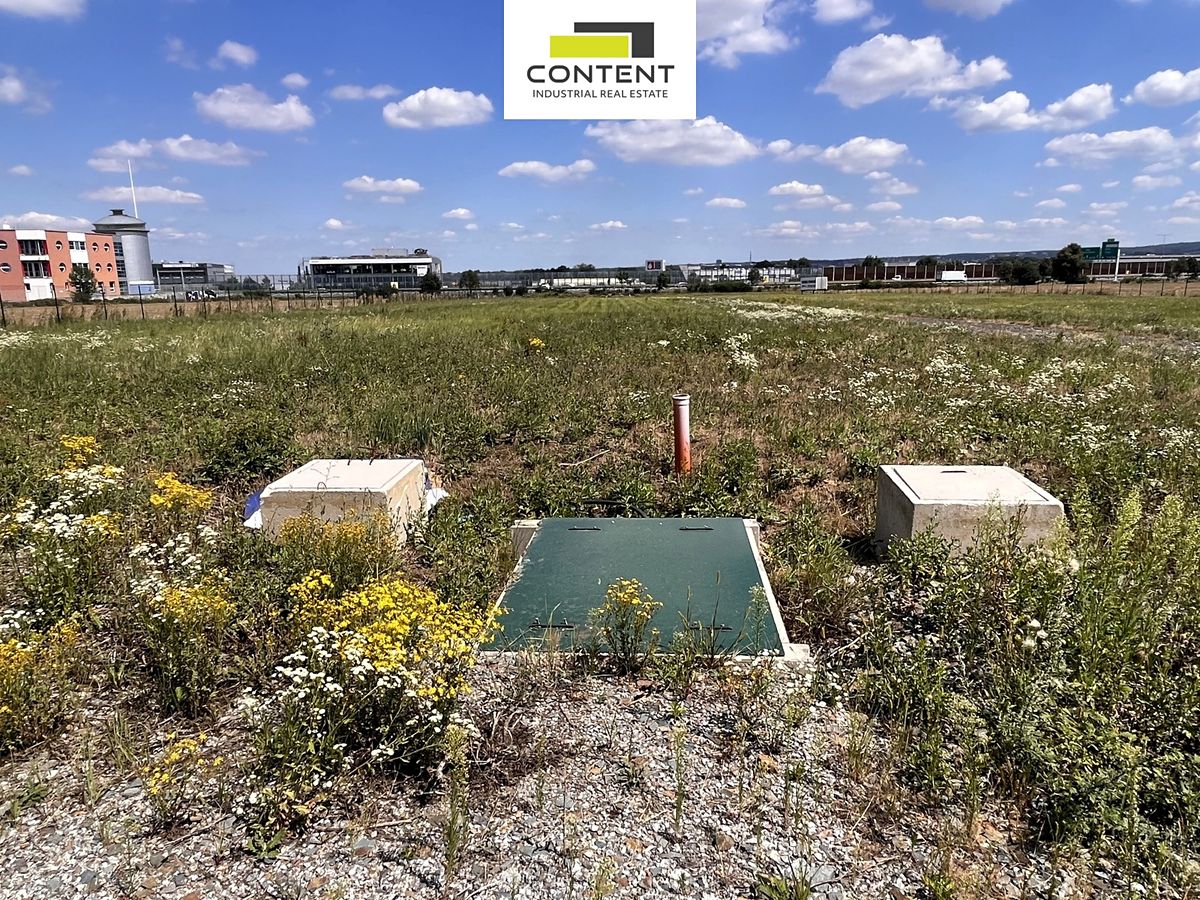 Pronájem komerčního pozemku 17000 m² – fotografie 4