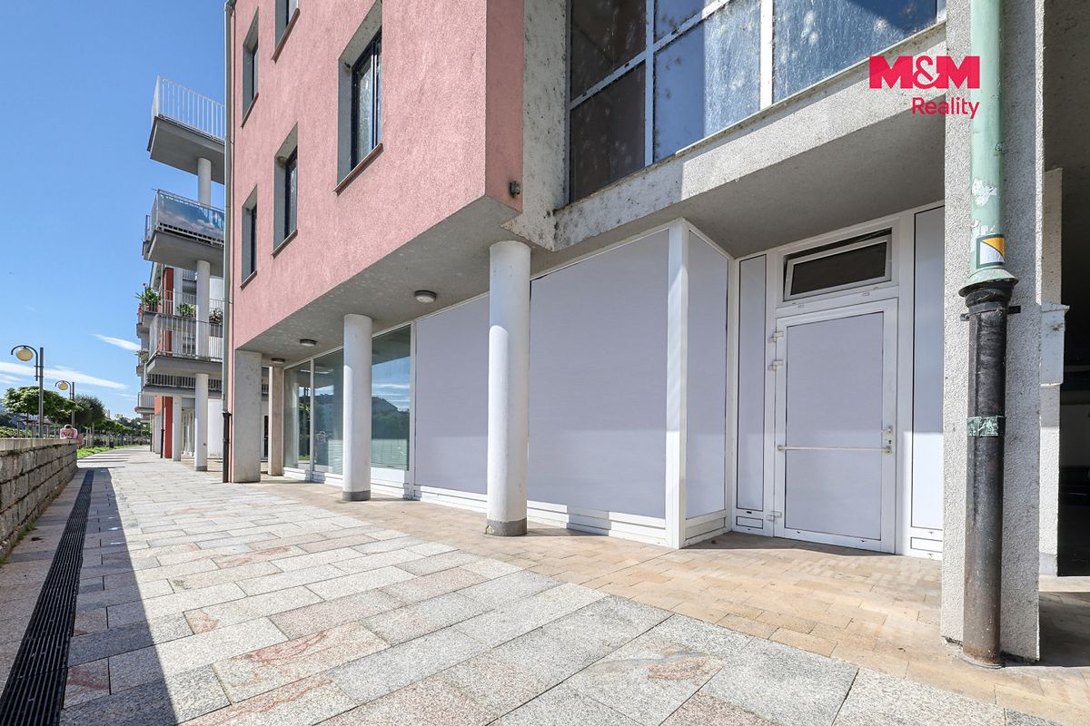 Prodej kanceláře 53 m² – fotografie 3