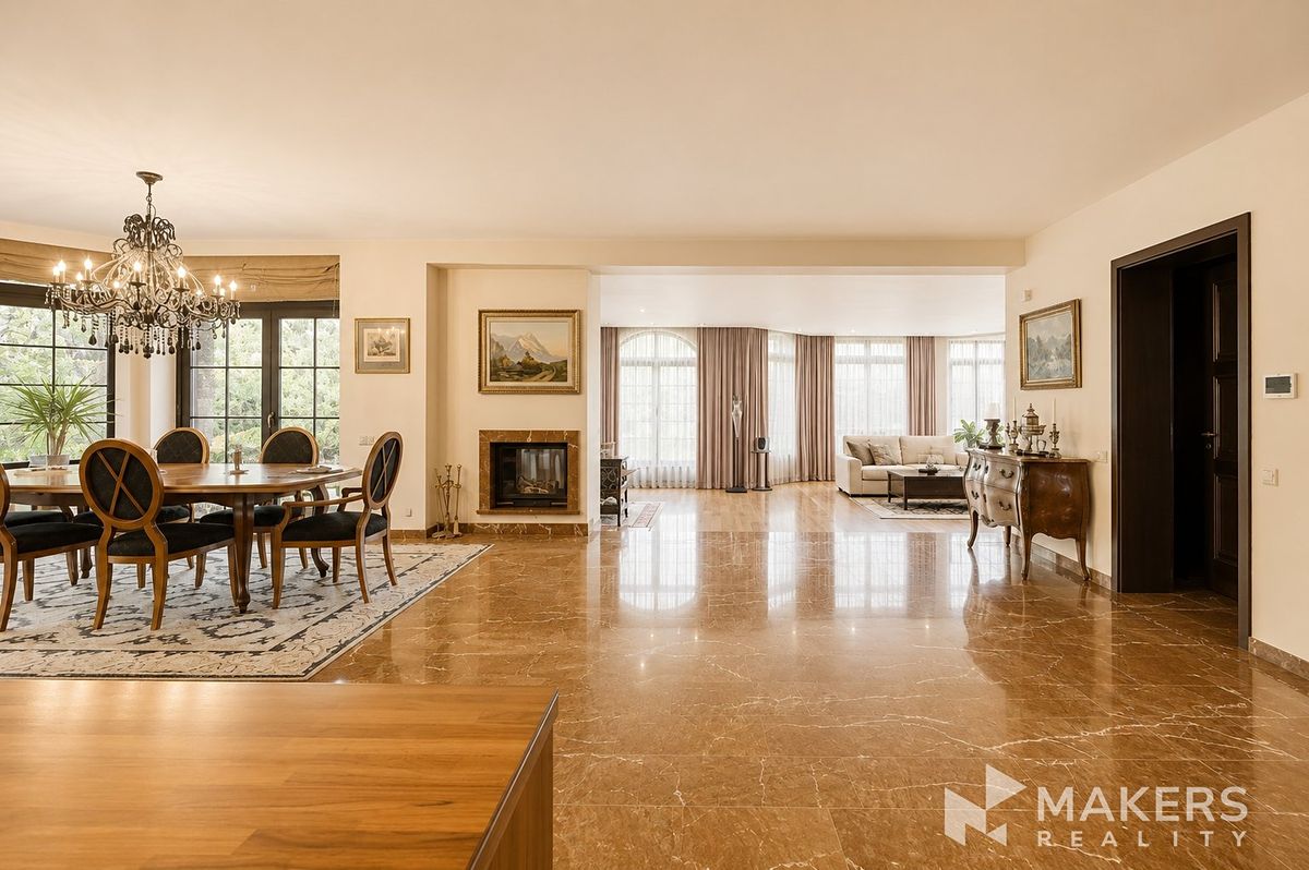 Prodej vily 460 m², pozemek 3205 m² – fotografie 3