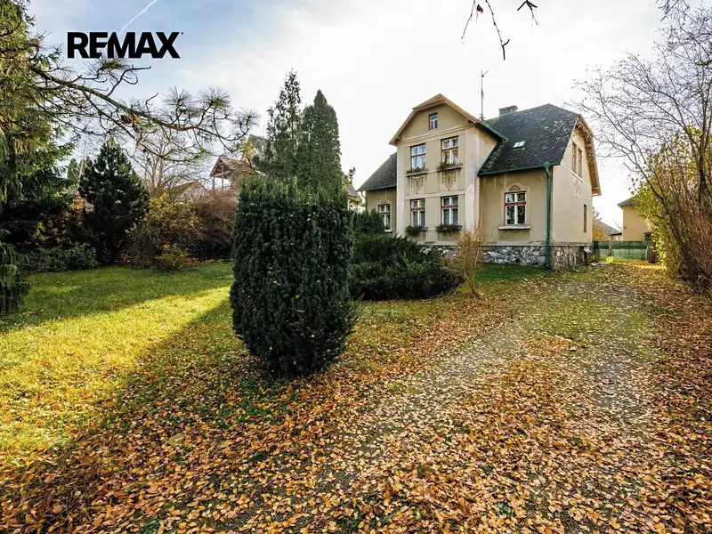 Prodej rodinného domu 216 m², pozemek 2246 m², Planá nad Lužnicí – náhled fotky 2
