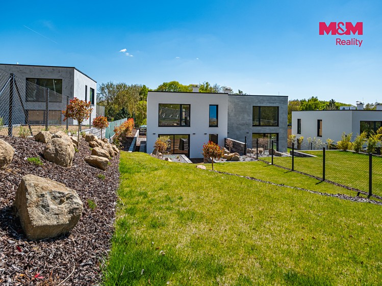 Prodej domu, 219 m² (3 z 27)