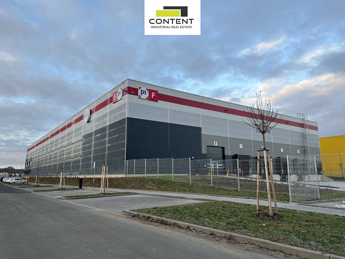Pronájem skladového prostoru 4439 m² – fotografie 4