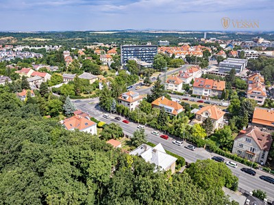 Haus zum Kauf, 473 m² (2 von 29)