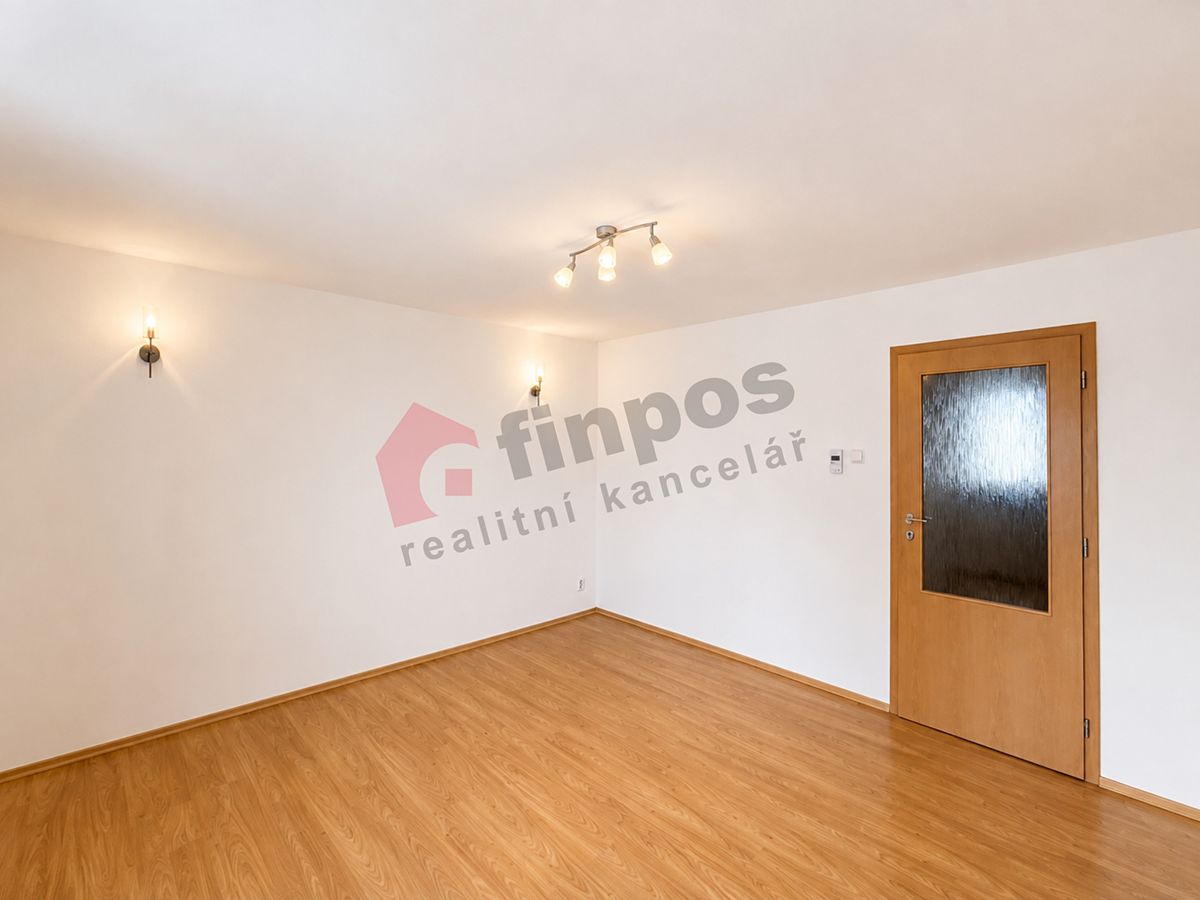 Pronájem bytu 3+1 65 m² – fotografie 2