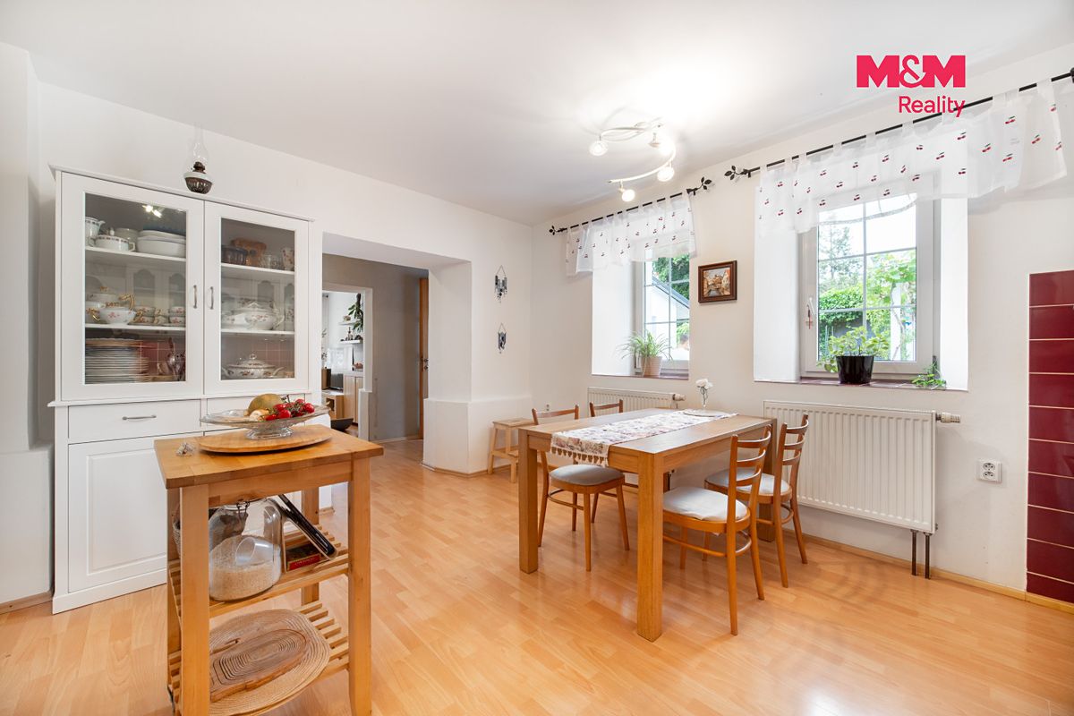 Prodej rodinného domu 154 m², pozemek 352 m² – fotografie 3