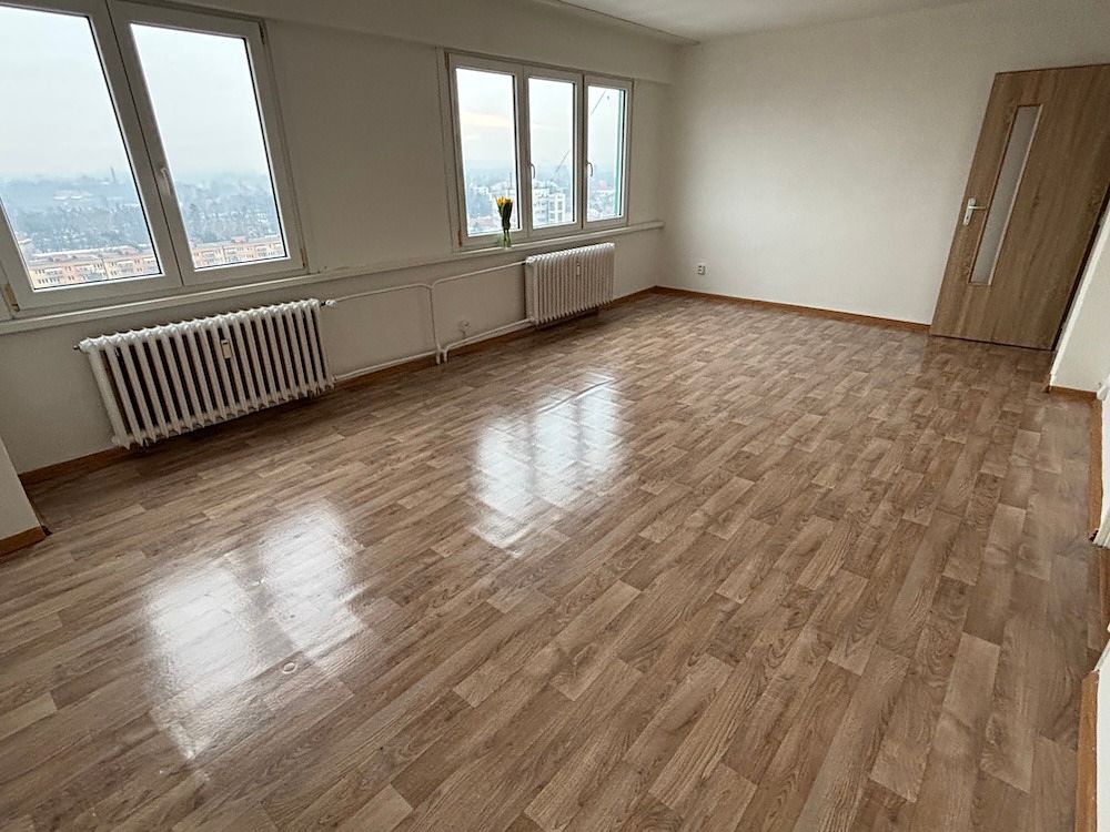 Pronájem bytu 2+1 57 m² – fotografie 4