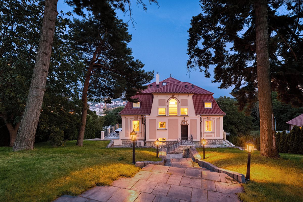Prodej vily 345 m², pozemek 1347 m² – fotografie 5