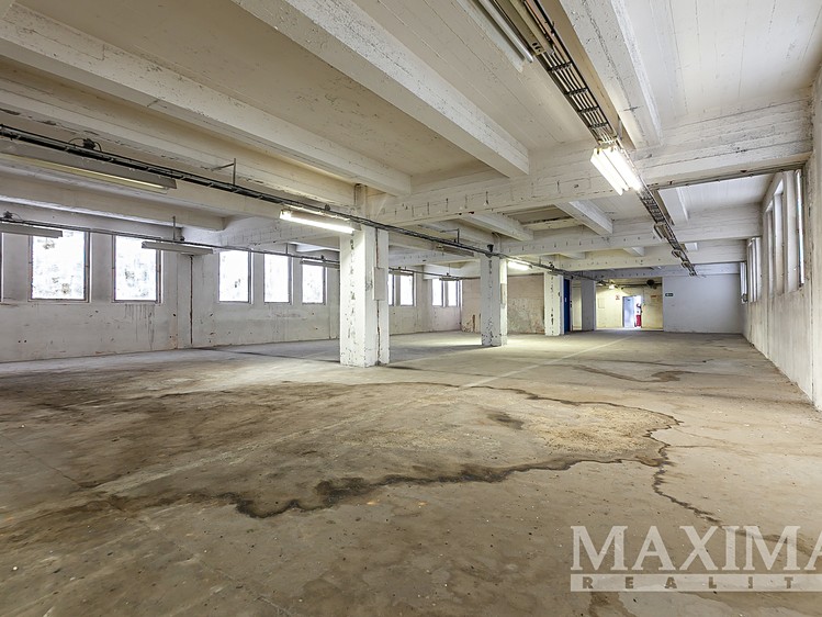 Комерційне приміщення в оренду, 850 м² (27 з 30)