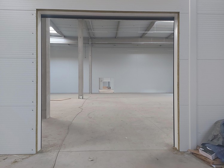 Pronájem komerčního prostoru, 10 482 m² (3 z 14)