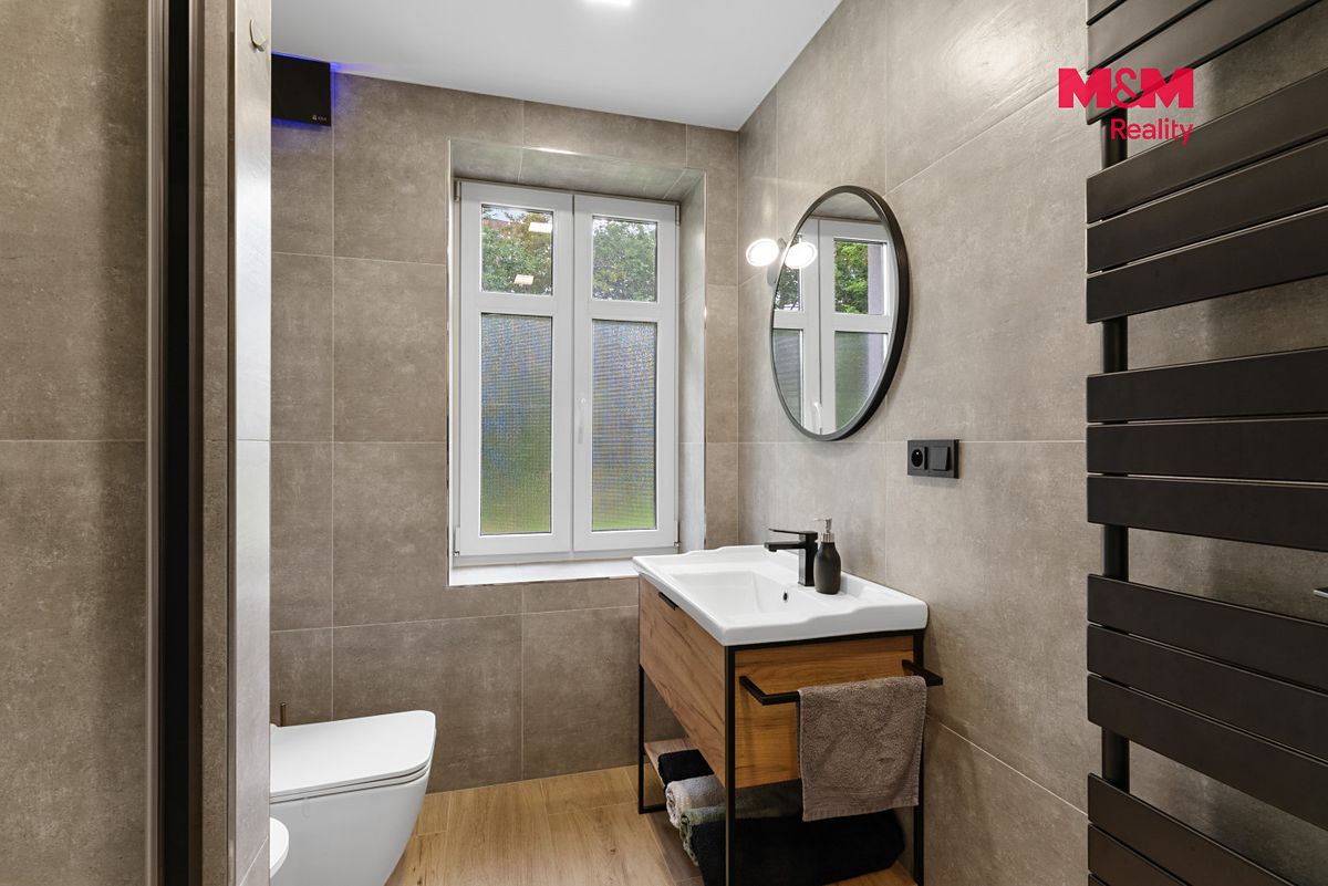 Pronájem bytu 1+kk 40 m² – fotografie 3