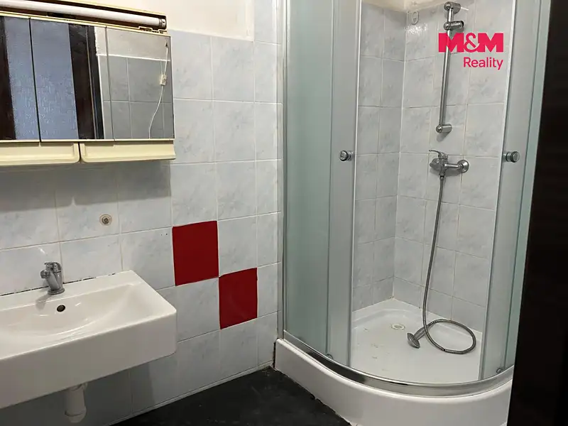 Pronájem bytu 2+kk 45 m², Louny – náhled fotky 3