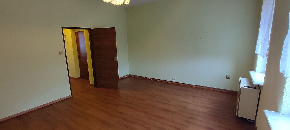 Pronájem bytu 1+1 38 m² – fotografie 2