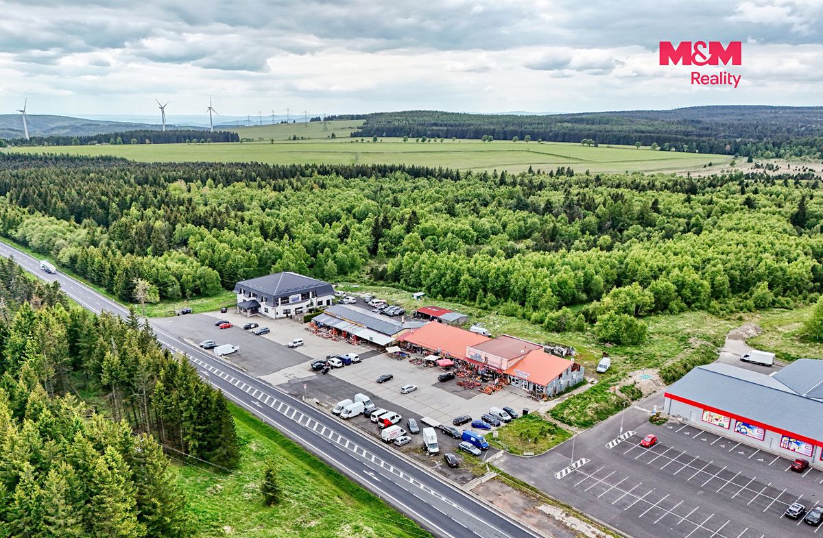 Prodej obchodního prostoru 693 m² – fotografie 3