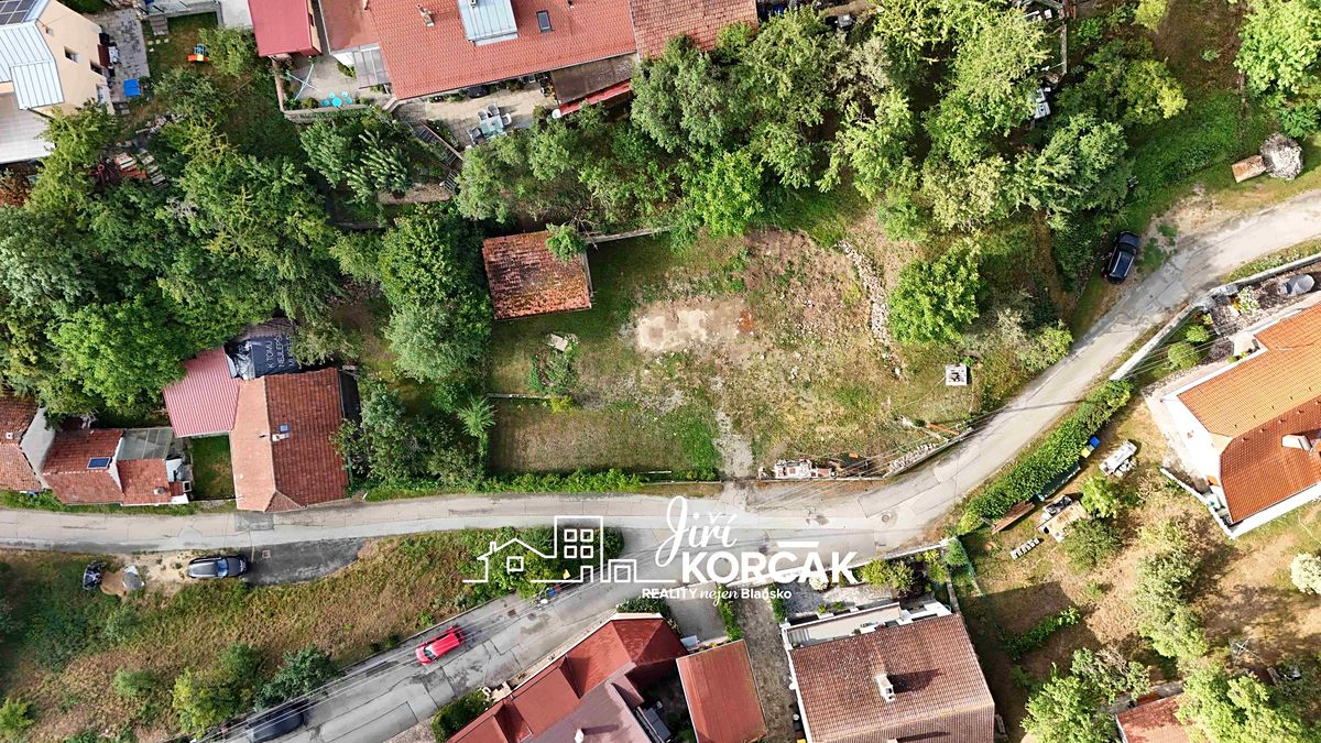 Prodej stavebního pozemku 1311 m², Lysice – fotka 1 z 3