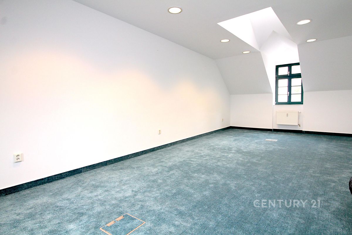 Pronájem kanceláře 38 m² – fotografie 4