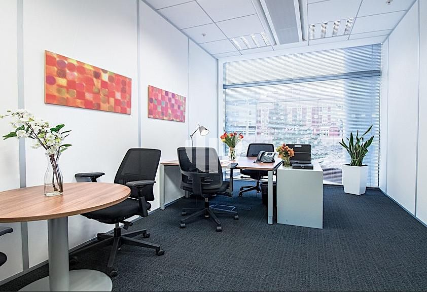 Pronájem kanceláře 285 m² – fotografie 3