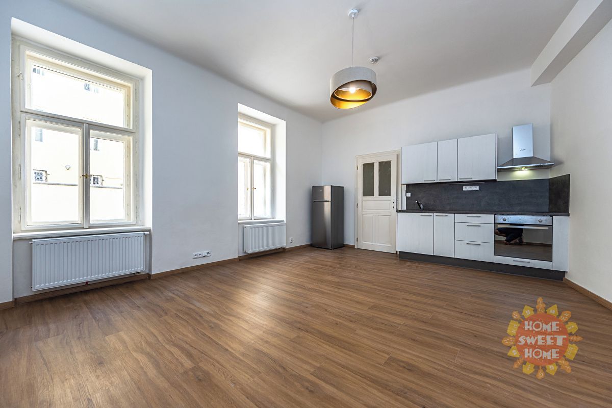 Pronájem bytu 1+kk 35 m²