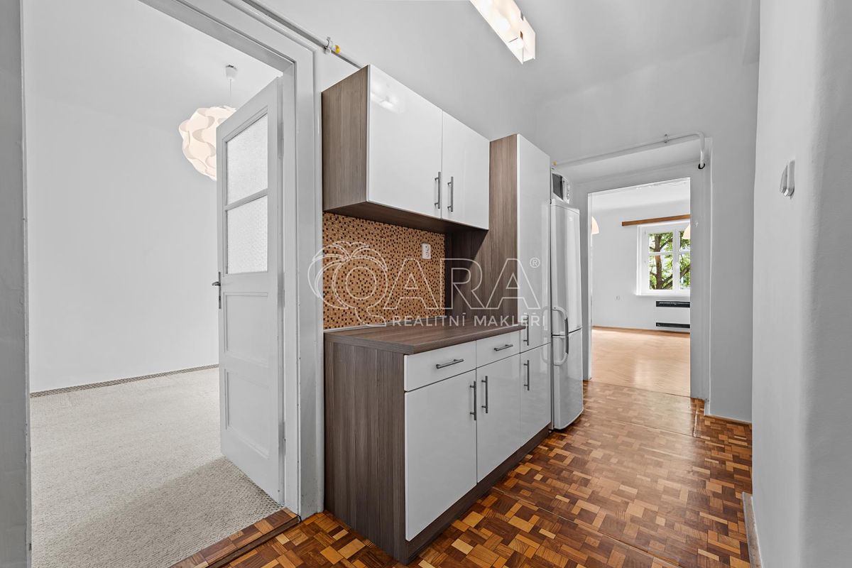 Pronájem bytu 2+1 57 m² – fotografie 3